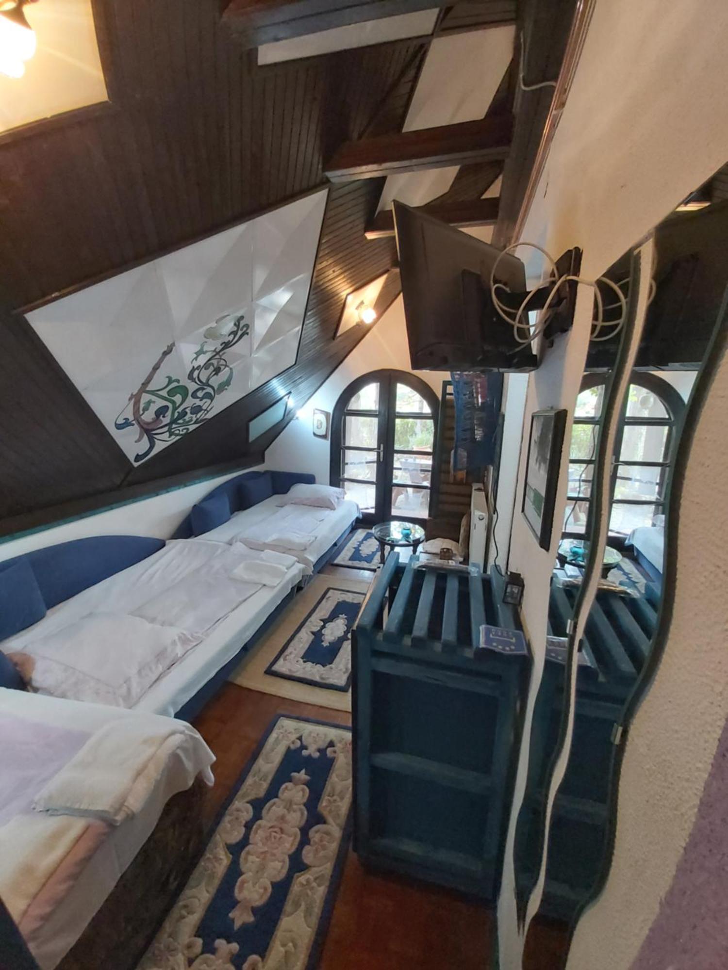 Guesthouse Bajka Vinci Room photo