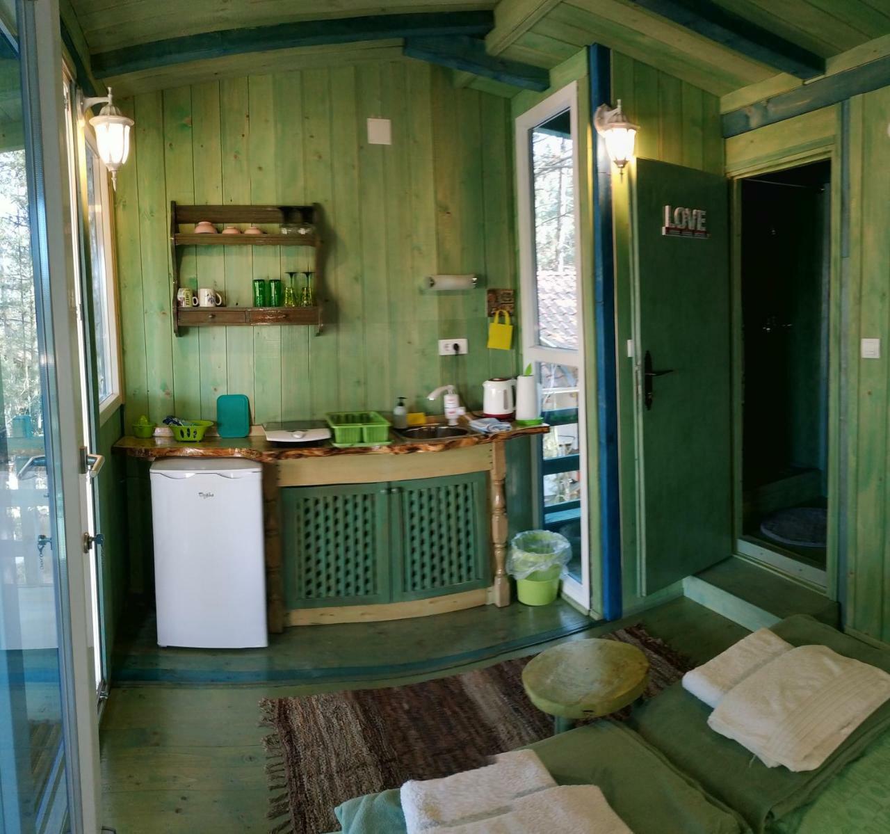 Guesthouse Bajka Vinci Exterior photo